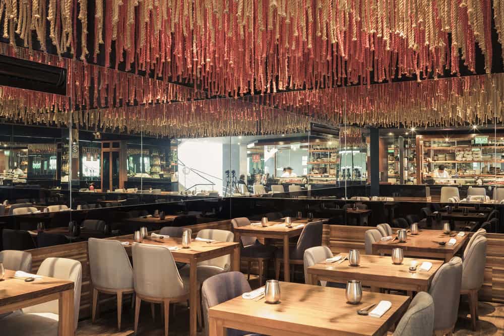 Panoramas gastronómicos imperdibles en Perú: de mercados locales a restaurantes premiados