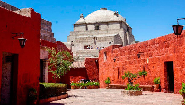 Qué hacer en Arequipa: panoramas entre volcanes, historia y gastronomía